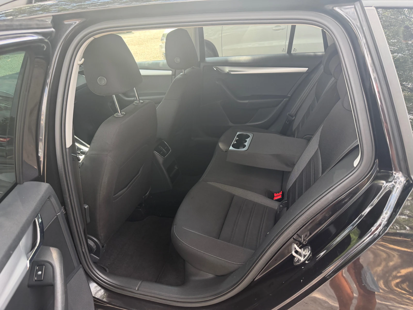 Skoda Octavia 1.4TSI* DSG, снимка 12 - Автомобили и джипове - 55232120