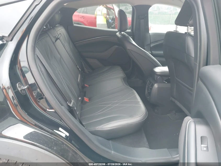 Ford Mustang Mach-E Select, снимка 8 - Автомобили и джипове - 55469179