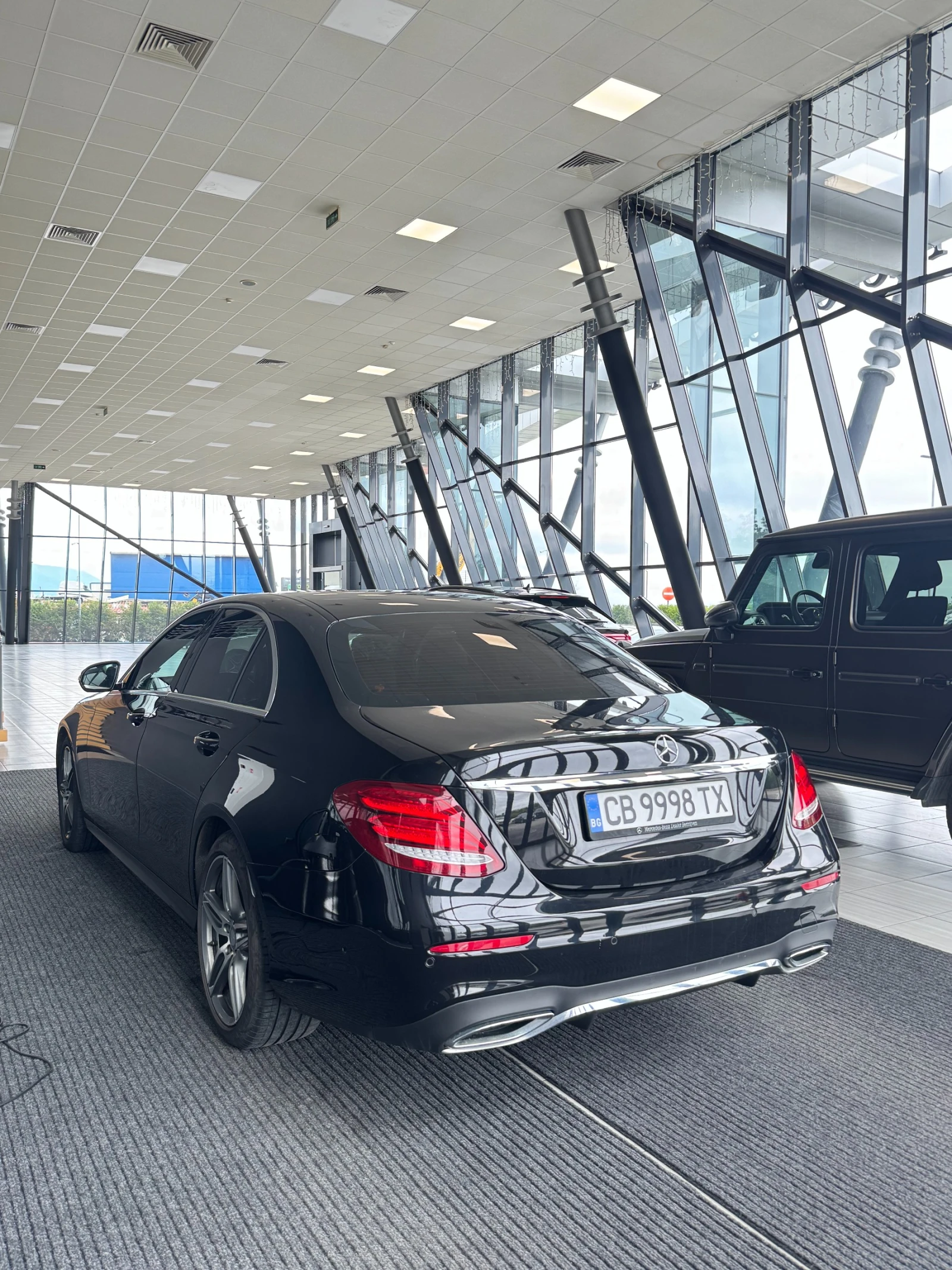 Mercedes-Benz E 220 AМG, снимка 4 - Автомобили и джипове - 55564427