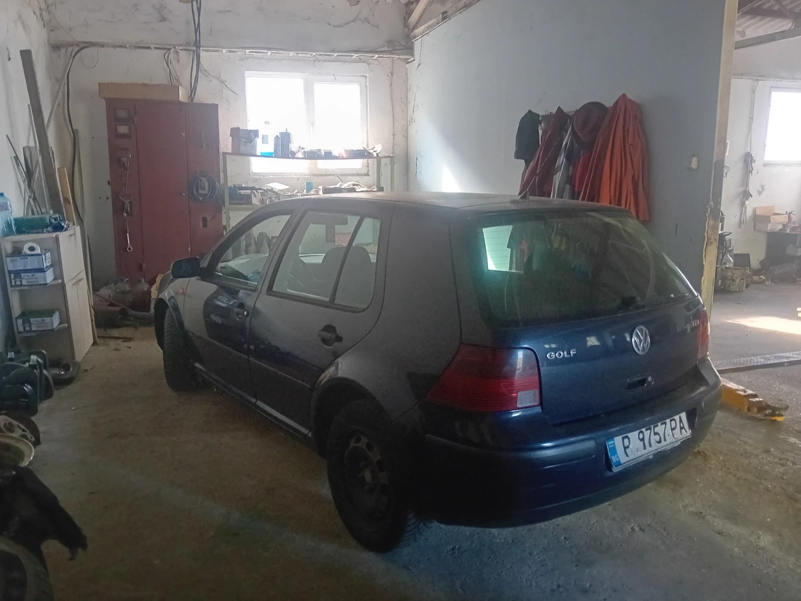 VW Golf