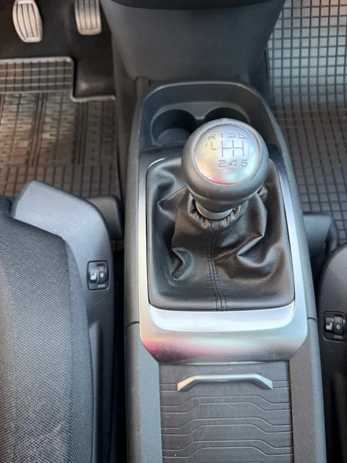 Citroen C4 Picasso 1.6 HDI EURO6, снимка 14 - Автомобили и джипове - 55929676
