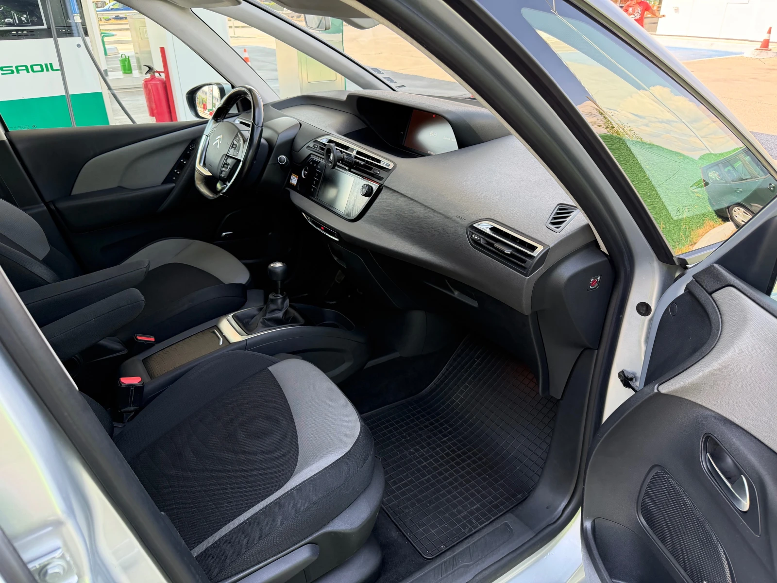 Citroen C4 Picasso 1.6 HDI EURO6, снимка 9 - Автомобили и джипове - 55929676