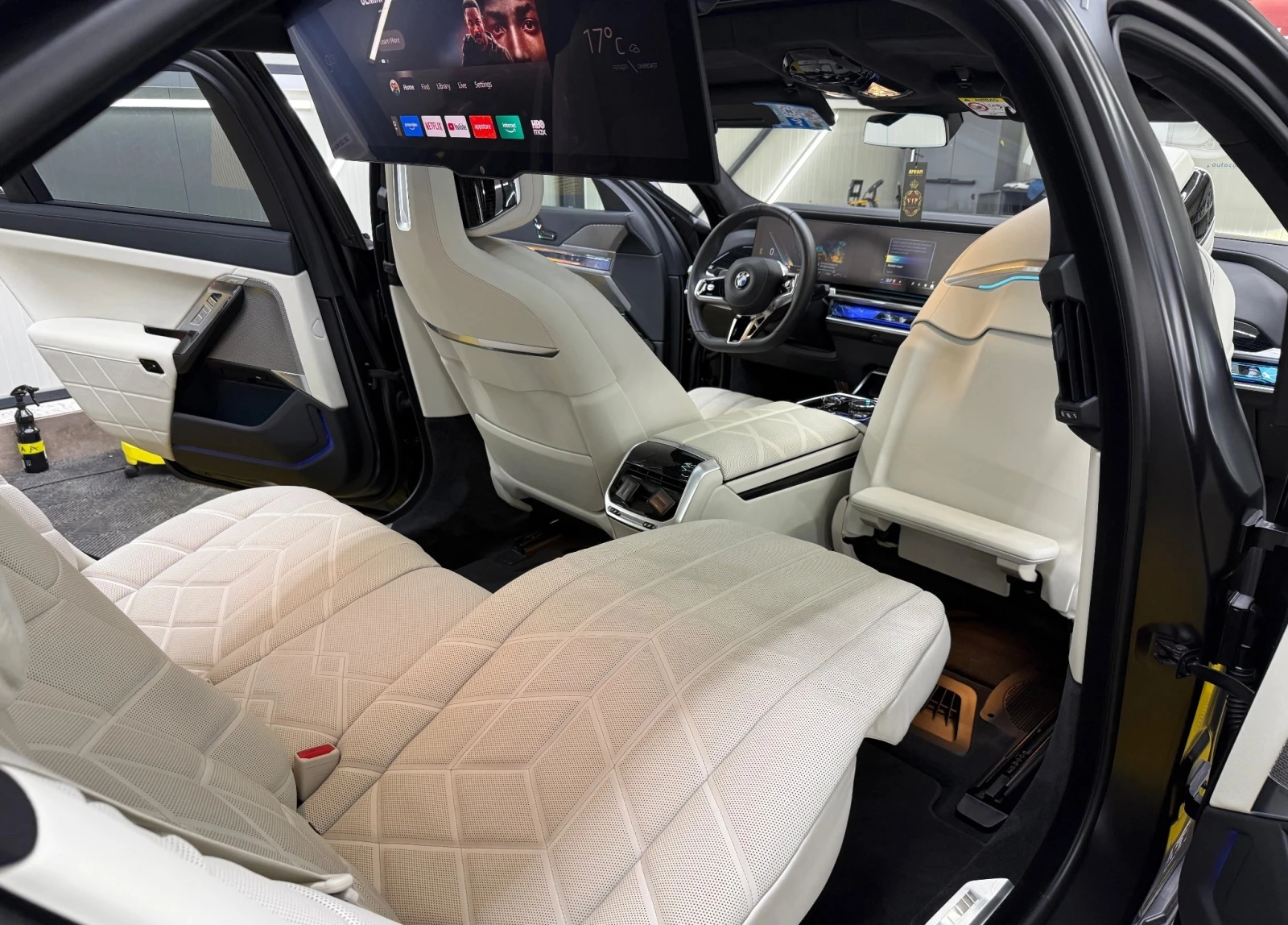 BMW 740 d Mild Hybrid xDrive M-Sport Paket, снимка 10 - Автомобили и джипове - 55986225