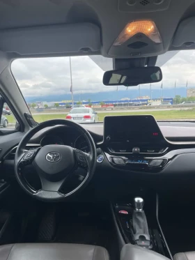 Toyota C-HR Hybrid / CLASSY / в гаранция, снимка 11
