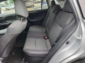 Toyota Rav4 * HYBRID LE * CARFAX * БЕЗ ПЪРВОНАЧАЛНА ВНОСКА, снимка 13