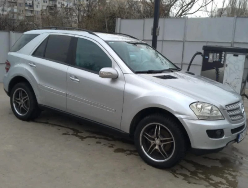 Mercedes-Benz ML 320, снимка 3 - Автомобили и джипове - 48653422