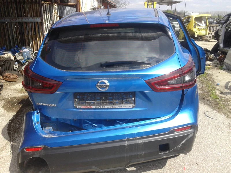 Nissan Qashqai, снимка 4 - Автомобили и джипове - 49824853