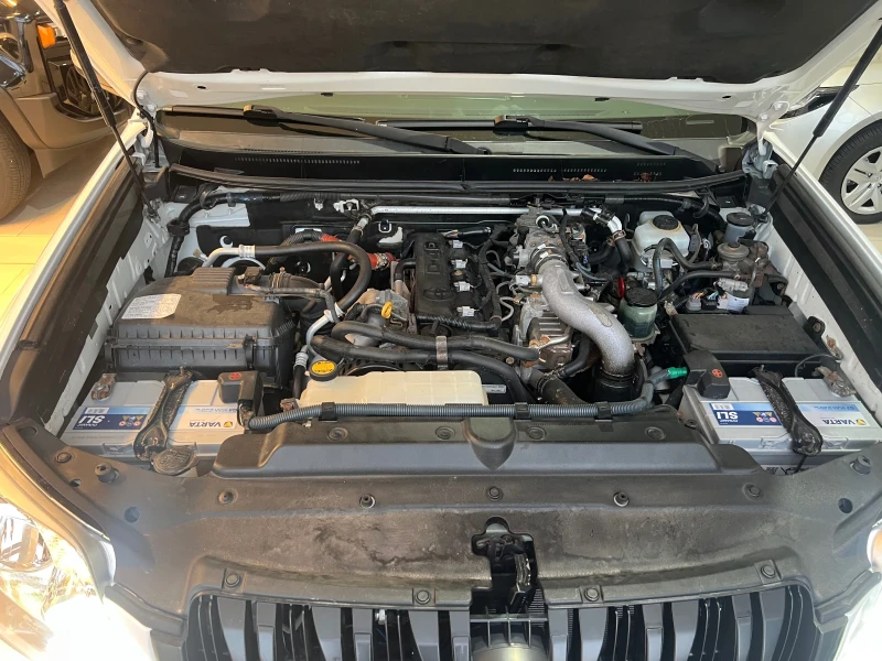 Toyota Land cruiser 3.0 D-4D, снимка 7 - Автомобили и джипове - 52839253