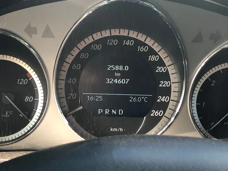 Mercedes-Benz GLK 3.2D, снимка 6 - Автомобили и джипове - 53096734