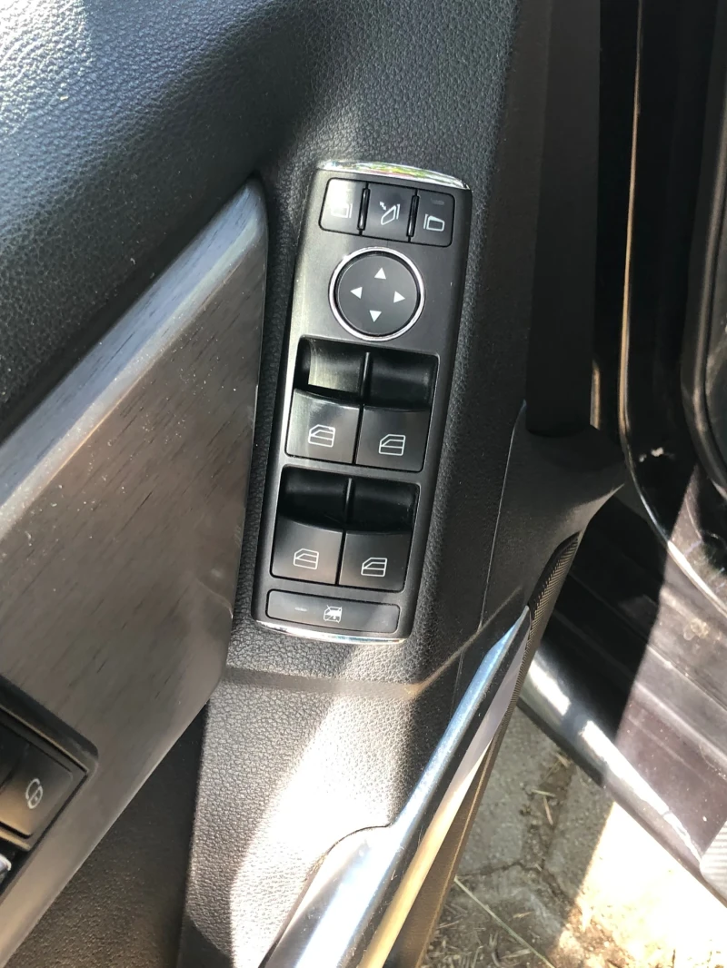 Mercedes-Benz GLK 3.2D, снимка 8 - Автомобили и джипове - 53096734