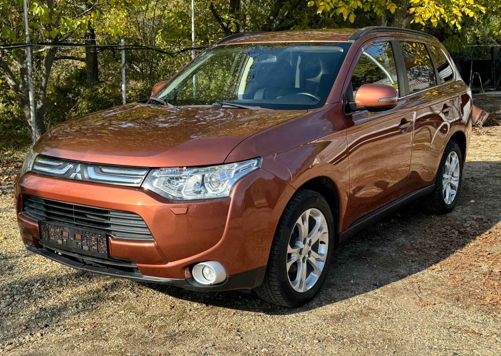 Mitsubishi Outlander 2.2DI-D 4WD EURO-5B 201000km.100%7 Места - изображение 2