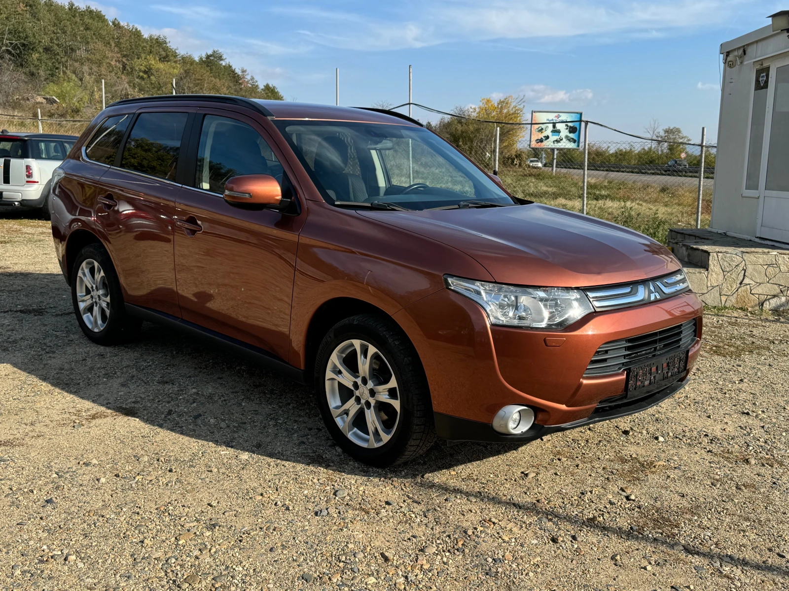 Mitsubishi Outlander 2.2DI-D 4WD EURO-5B 201000km.100%7 Места - изображение 7