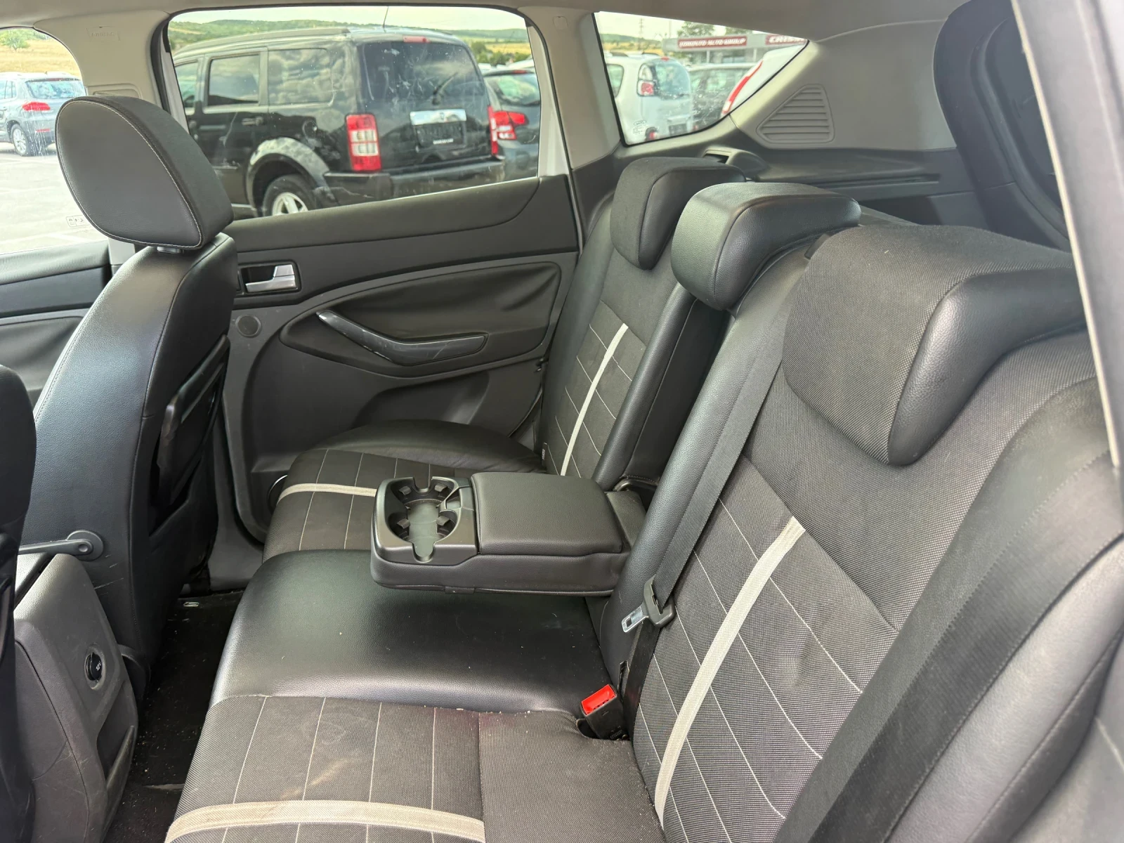 Ford Kuga 2.0TDCI * ПАНОРАМА* 4Х4* НОВ ВНОС*  - изображение 7