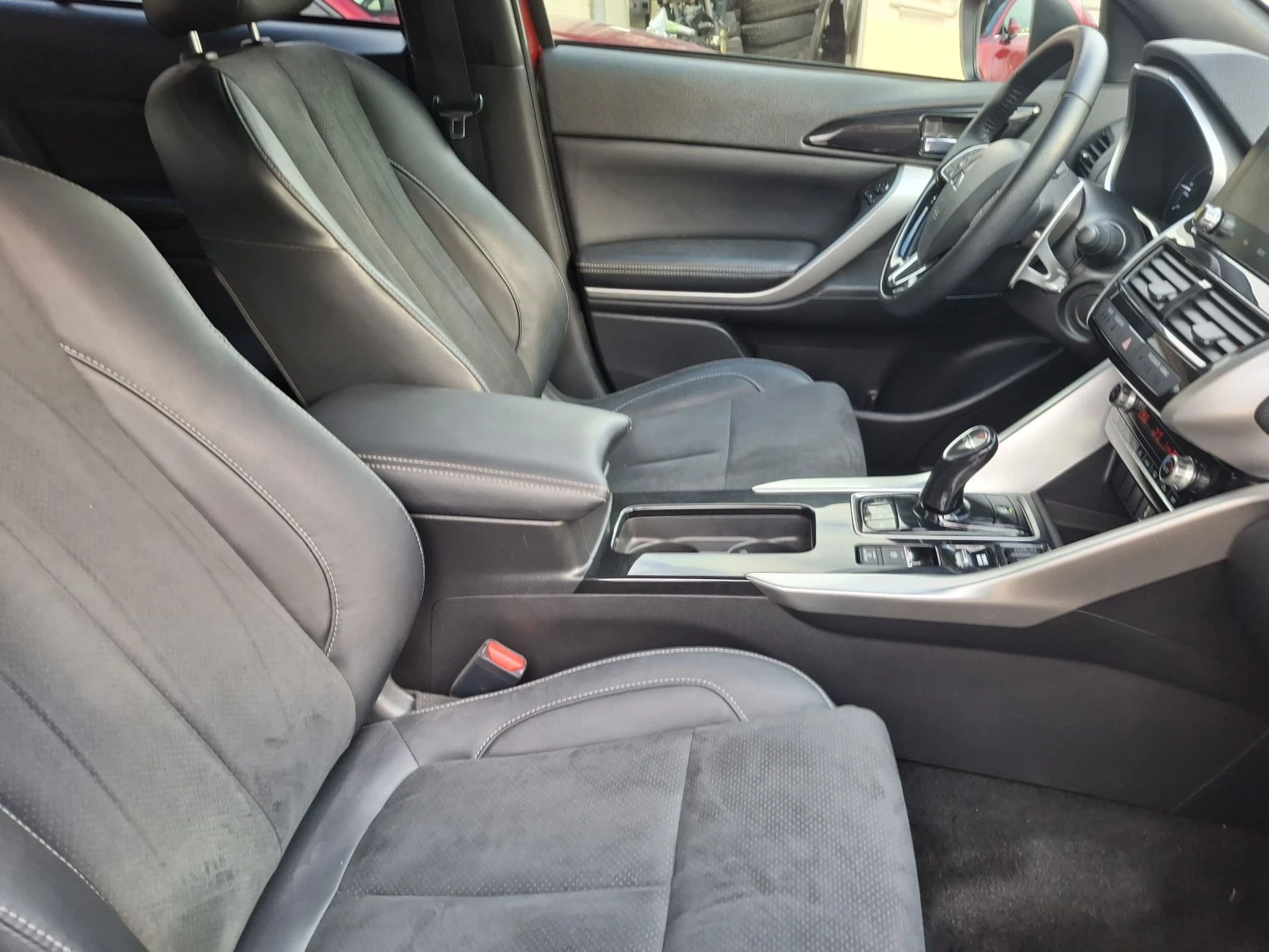 Mitsubishi Eclipse Cross 2.4 PHEV  | Mobile.bg   11