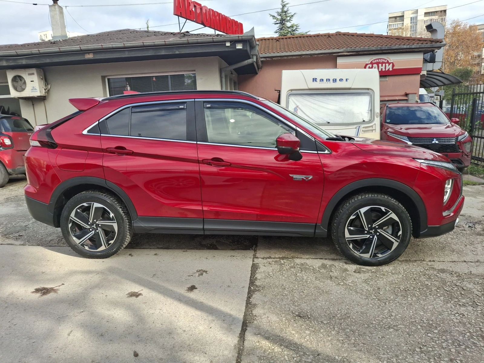 Mitsubishi Eclipse Cross 2.4 PHEV  | Mobile.bg   4