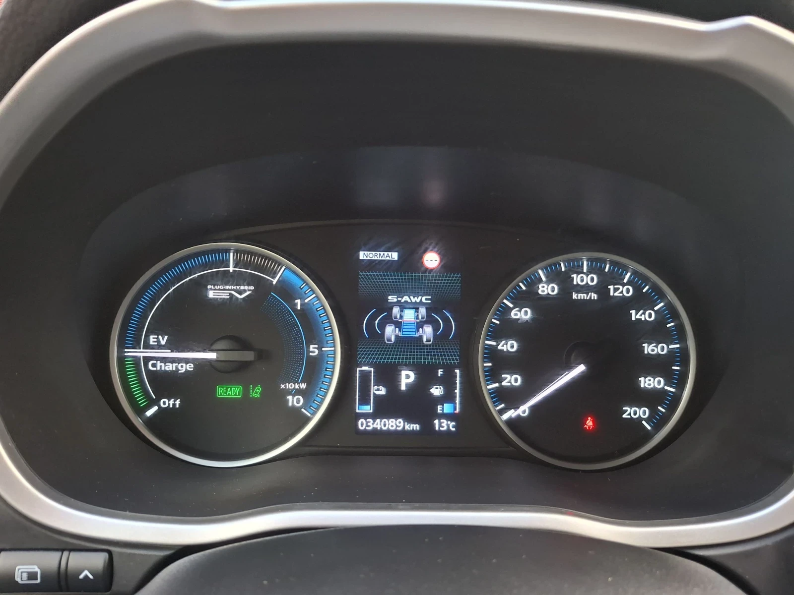 Mitsubishi Eclipse Cross 2.4 PHEV  | Mobile.bg   12