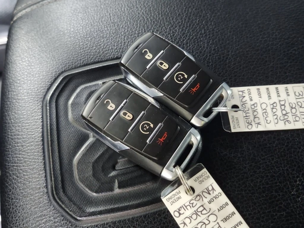 Dodge RAM 1500 * SPORT CREW CAB SHORT BED * CARFAX * БЕЗ ПЪРВОНАЧ - изображение 7