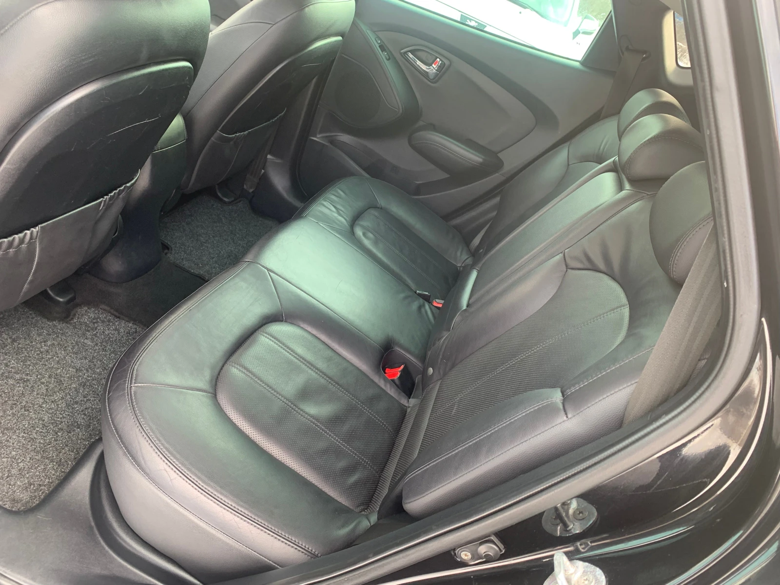 Hyundai IX35 2.04х4ШВЕЙЦАРИЯ - изображение 8