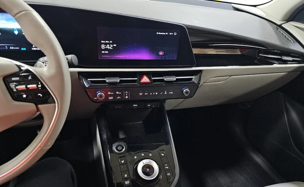 Kia Niro DIGITAL* DISTRONIC* СЛЕД НА ЛЕНТИ* ПОДГРЕВ, снимка 10 - Автомобили и джипове - 54150572