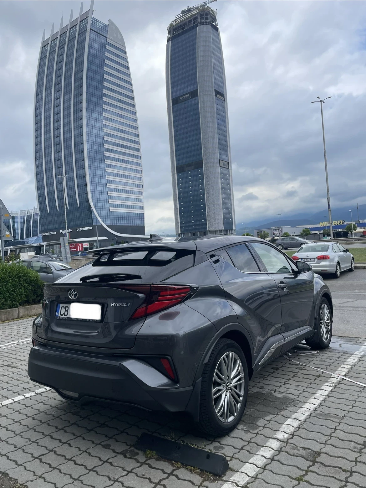 Toyota C-HR Hybrid / CLASSY / в гаранция, снимка 6 - Автомобили и джипове - 54934561