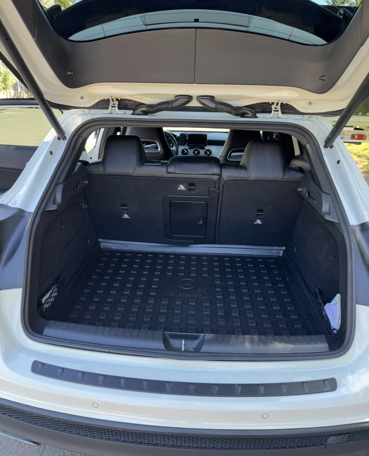 Mercedes-Benz GLA 45 AMG, снимка 11 - Автомобили и джипове - 55379633