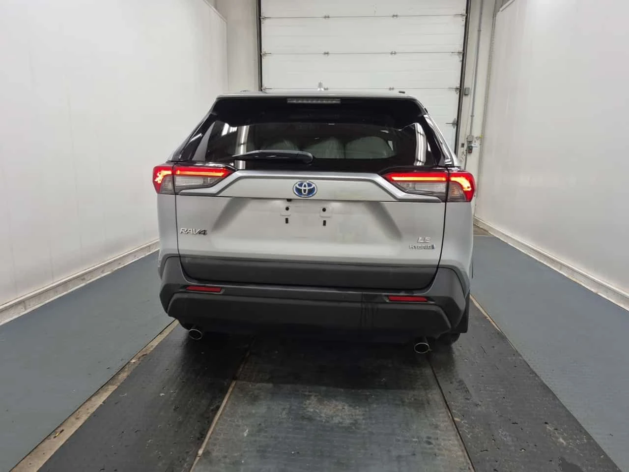 Toyota Rav4 * HYBRID LE * CARFAX * БЕЗ ПЪРВОНАЧАЛНА ВНОСКА, снимка 7 - Автомобили и джипове - 55464050