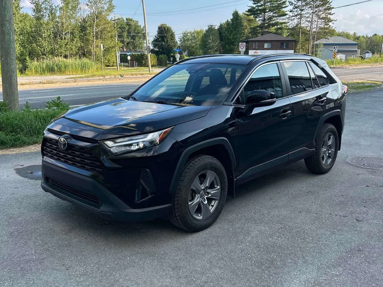 Toyota Rav4 * XLE * CARFAX * 