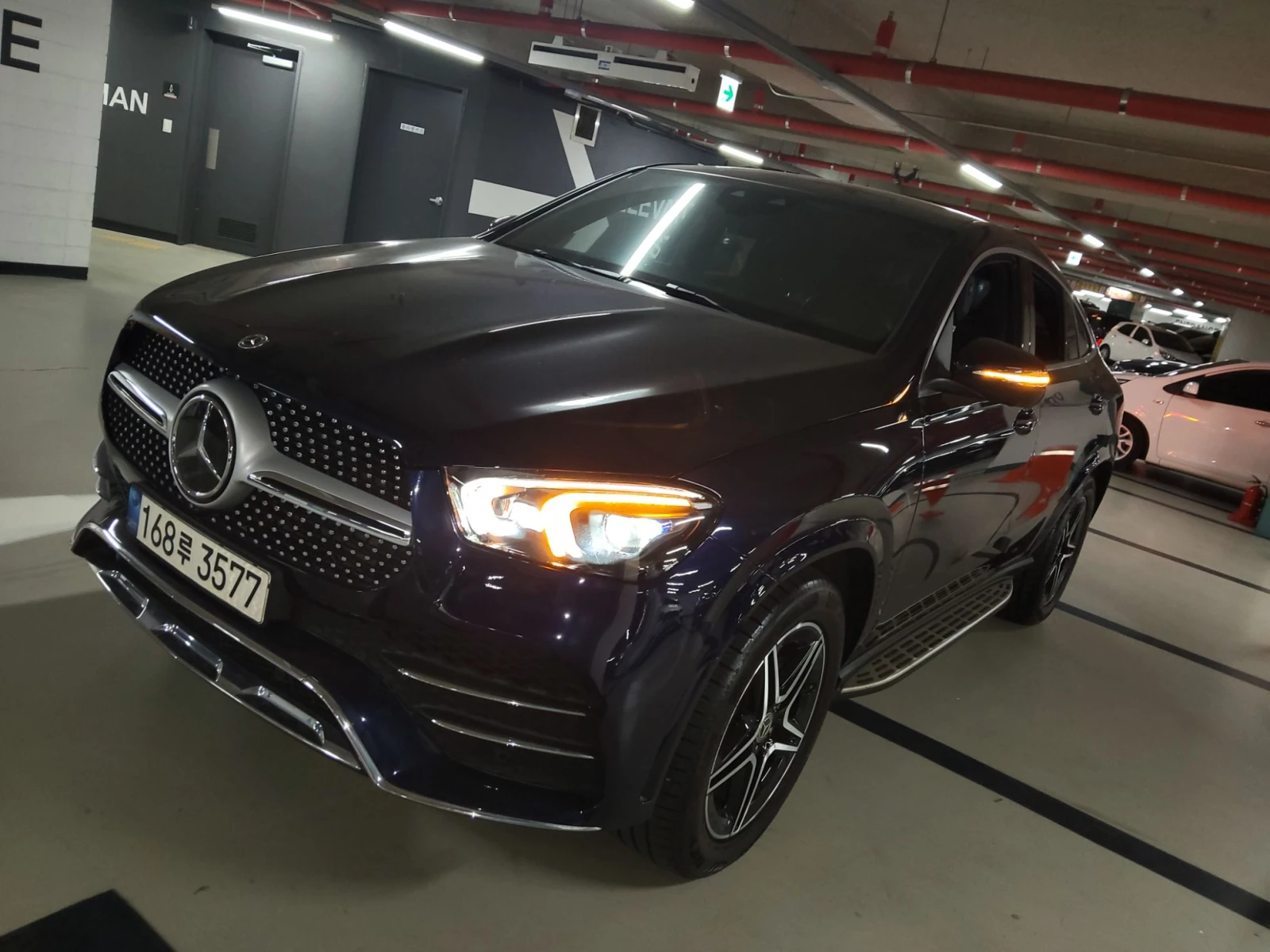 Mercedes-Benz GLE 400 d Coupe AMG, снимка 2 - Автомобили и джипове - 55690059