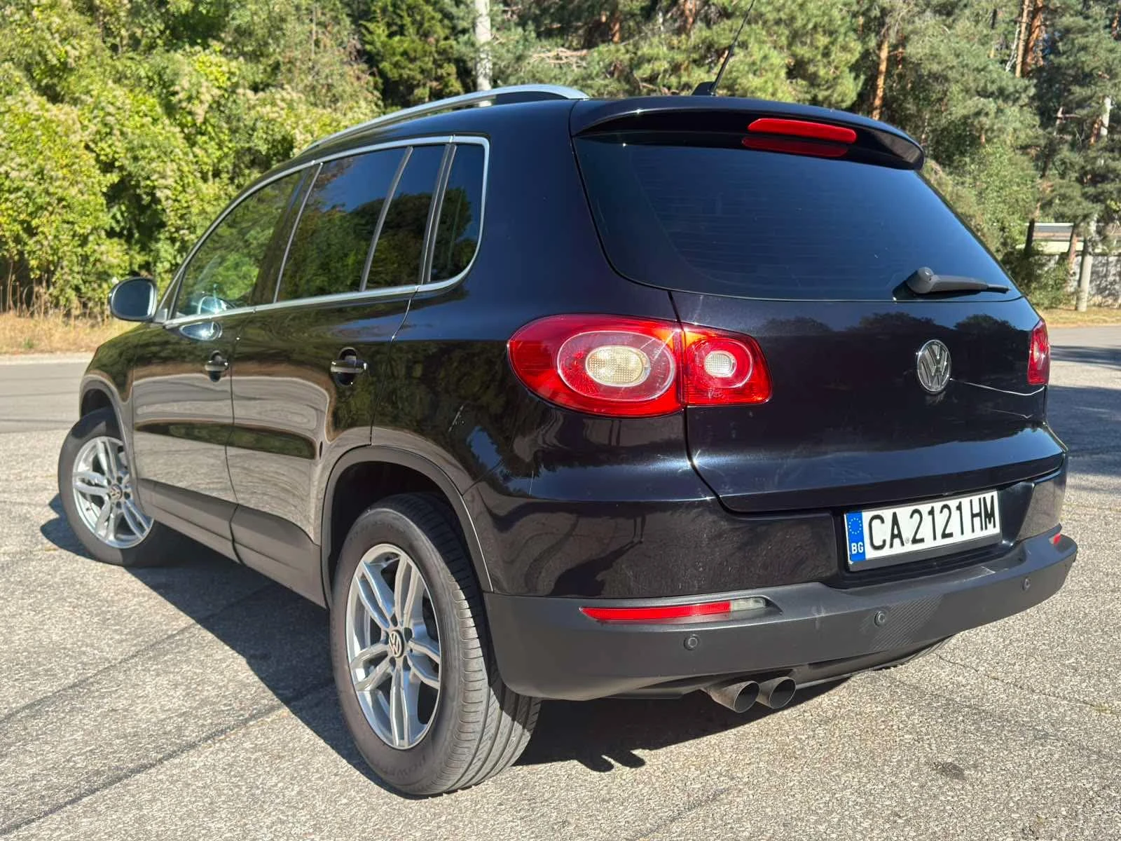 VW Tiguan 2.0 TDI/ 4x4/ КОЖА /ПАНОРАМА/ НАВИГАЦИЯ/ ПОДГРЕВ, снимка 10 - Автомобили и джипове - 56073394