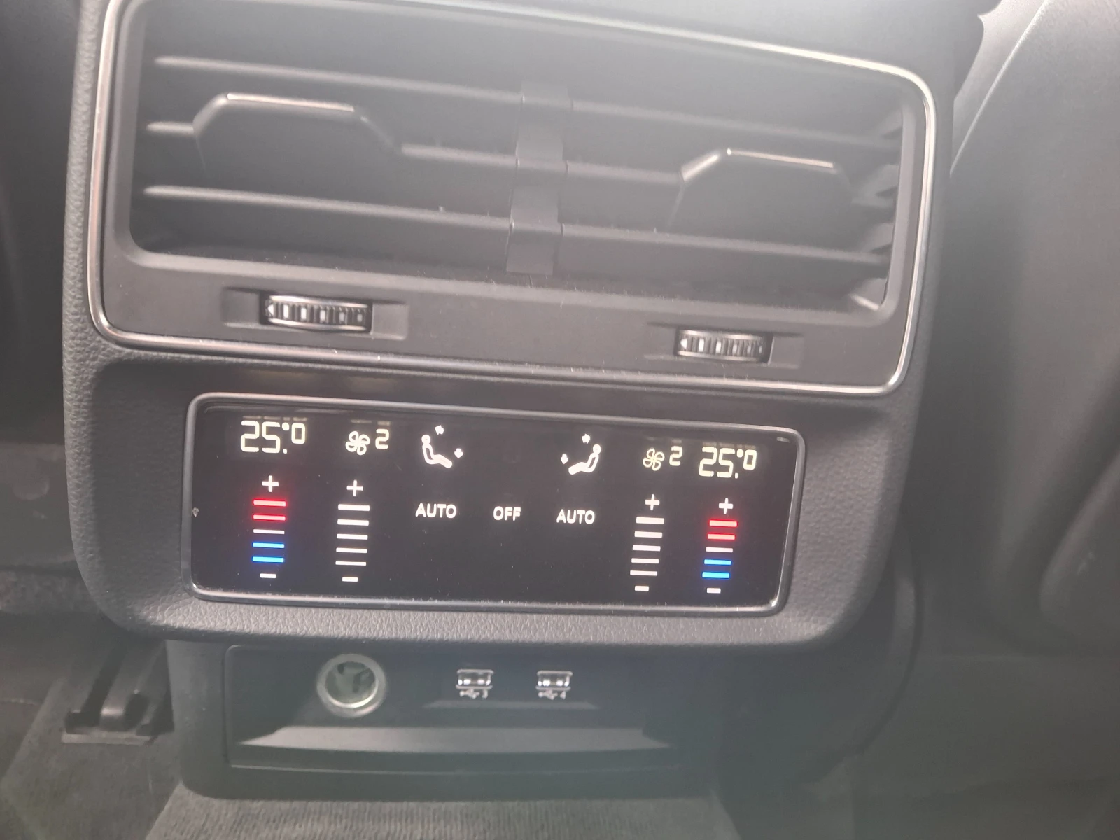 Audi Q8 3xS line, снимка 15 - Автомобили и джипове - 56238050