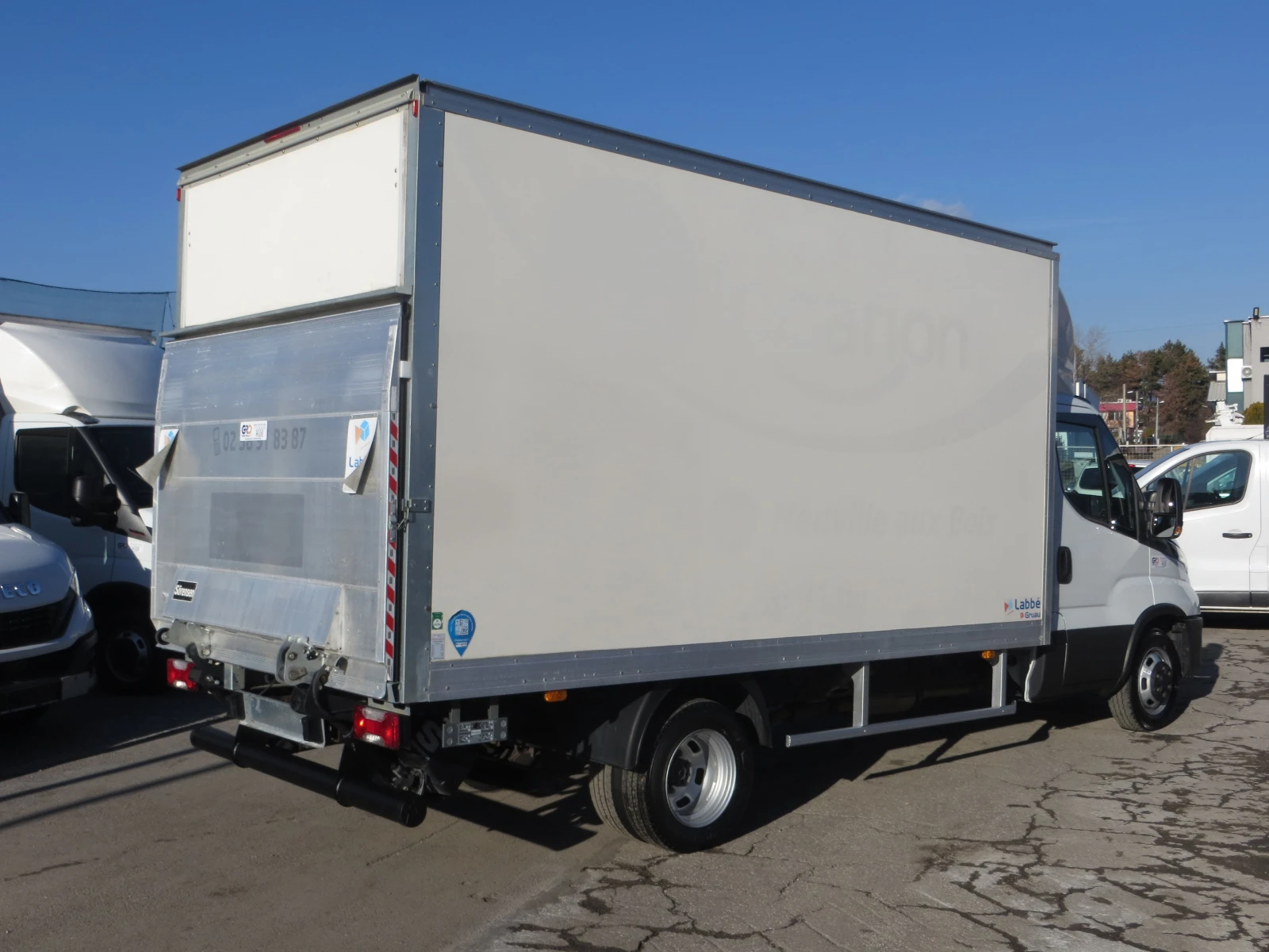 Iveco Daily 35C16 ФУРГОН С ПАДАЩ БОРД - изображение 4