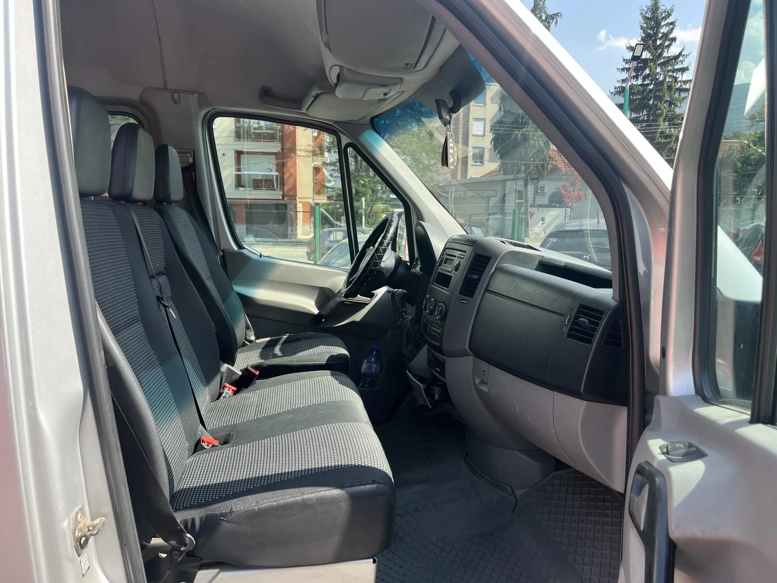 Mercedes-Benz Sprinter 318 CDI - изображение 9