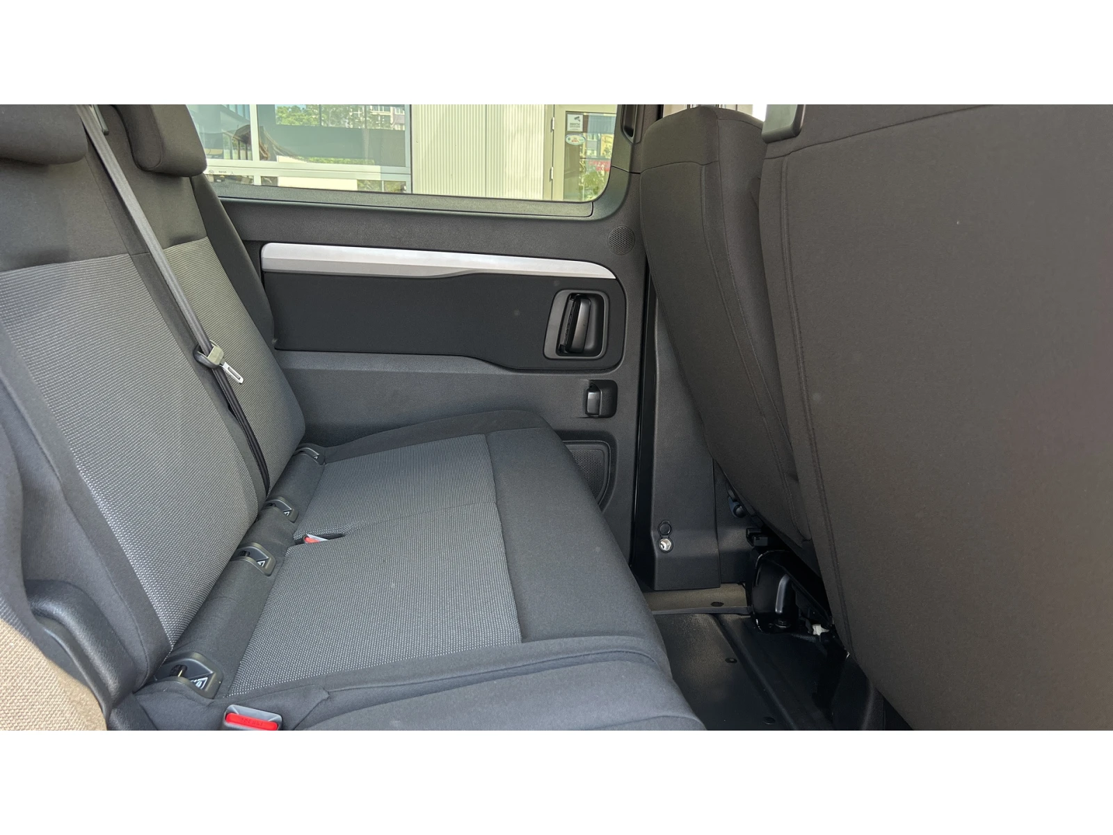 Toyota Proace Месечна вноска от 952 лв. - изображение 7