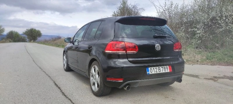 VW Golf GTI, снимка 4 - Автомобили и джипове - 40673814