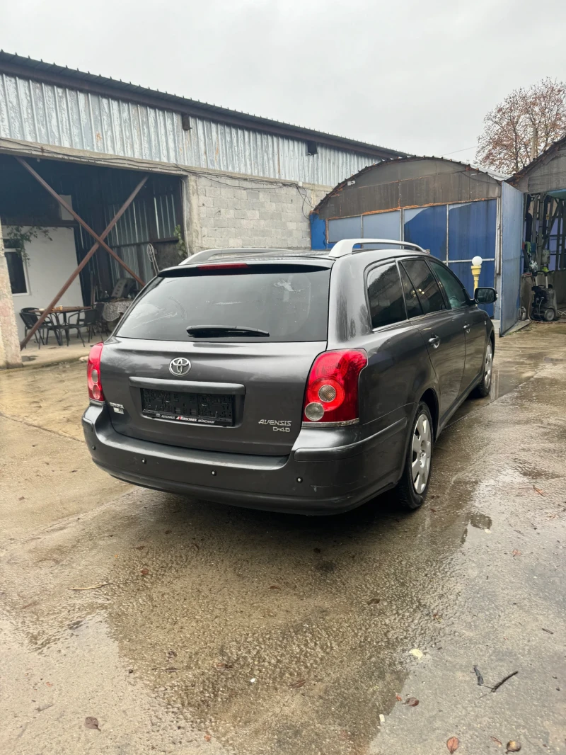 Toyota Avensis 2.2, снимка 3 - Автомобили и джипове - 47970492