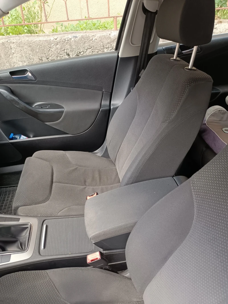VW Passat, снимка 10 - Автомобили и джипове - 50392646