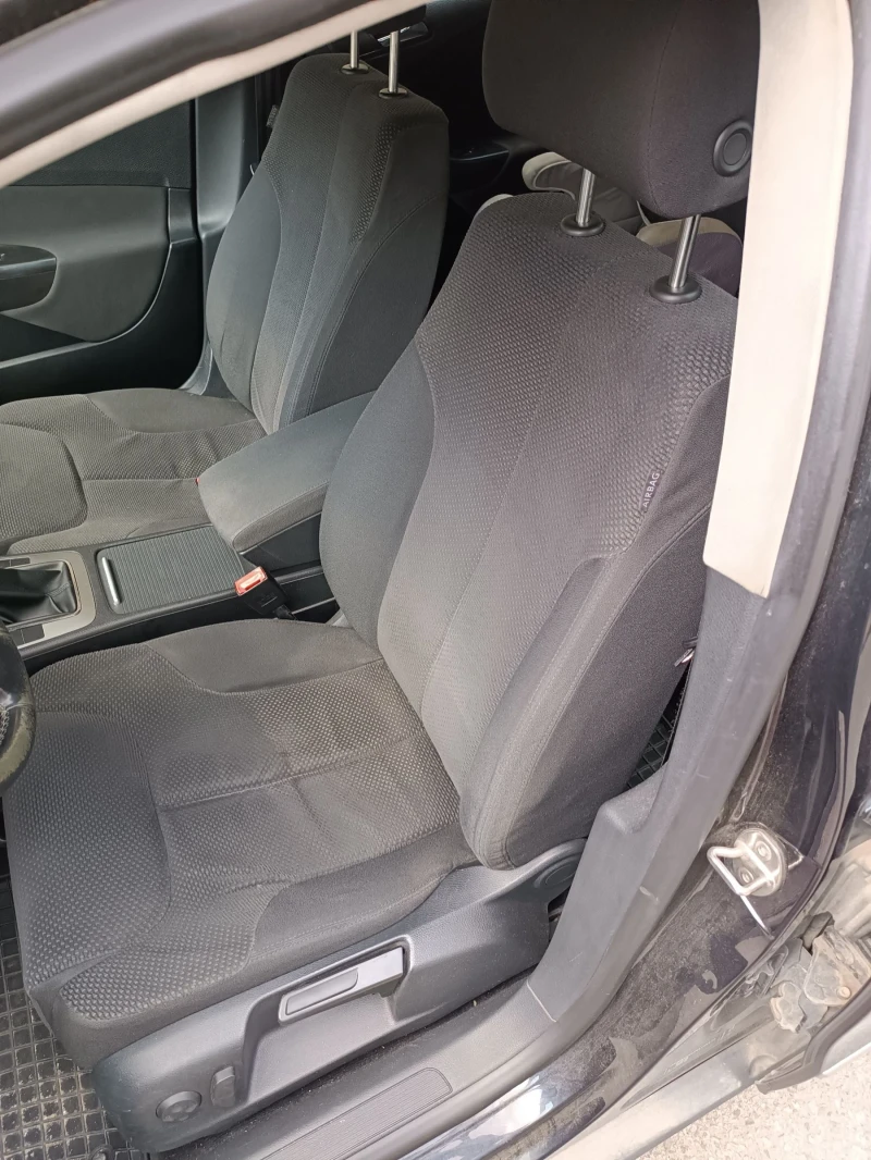 VW Passat, снимка 11 - Автомобили и джипове - 50392646