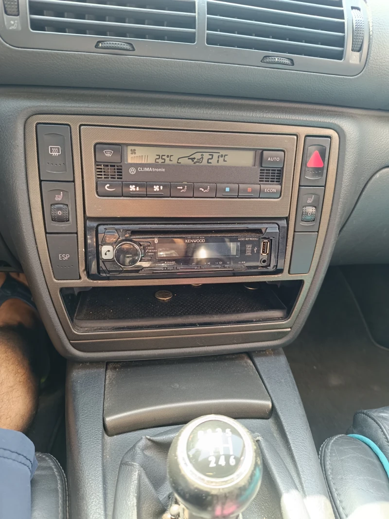 VW Passat, снимка 3 - Автомобили и джипове - 51148258