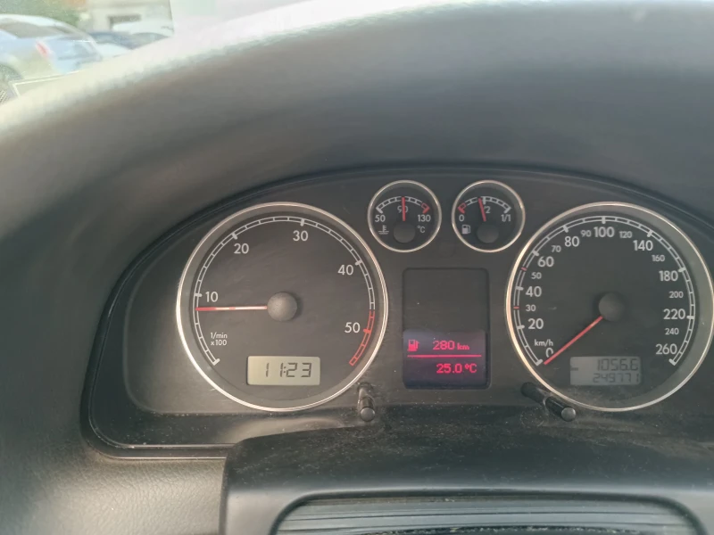 VW Passat, снимка 2 - Автомобили и джипове - 51148258