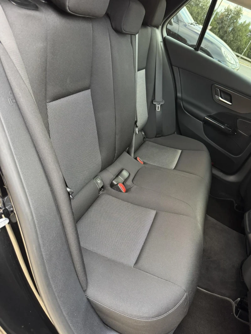 Mercedes-Benz C 220 T-Model 9G Tronic, снимка 8 - Автомобили и джипове - 52567784