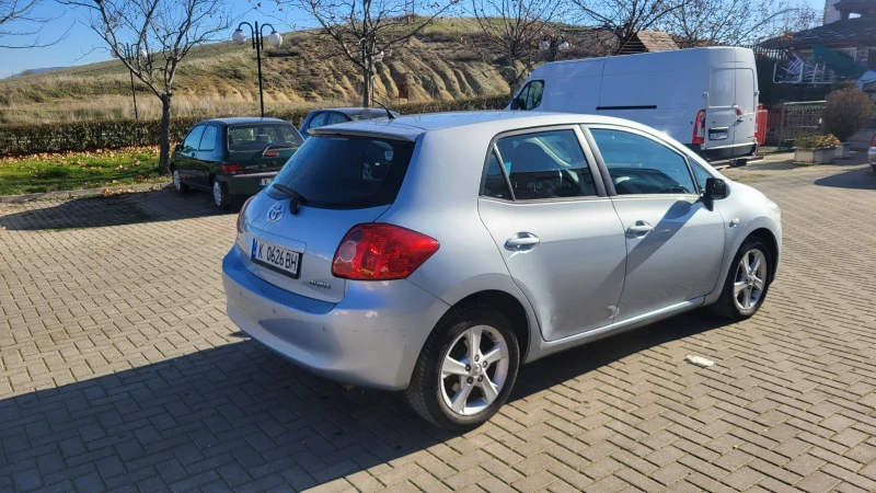 Toyota Auris, снимка 3 - Автомобили и джипове - 52847444