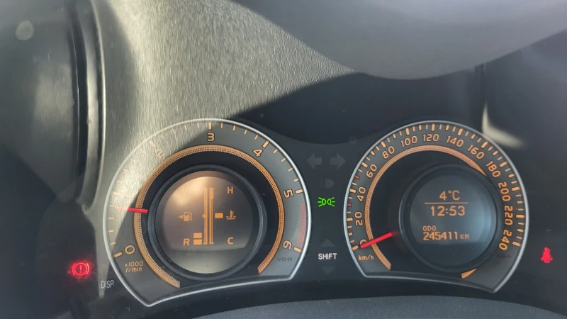 Toyota Auris, снимка 7 - Автомобили и джипове - 52847444