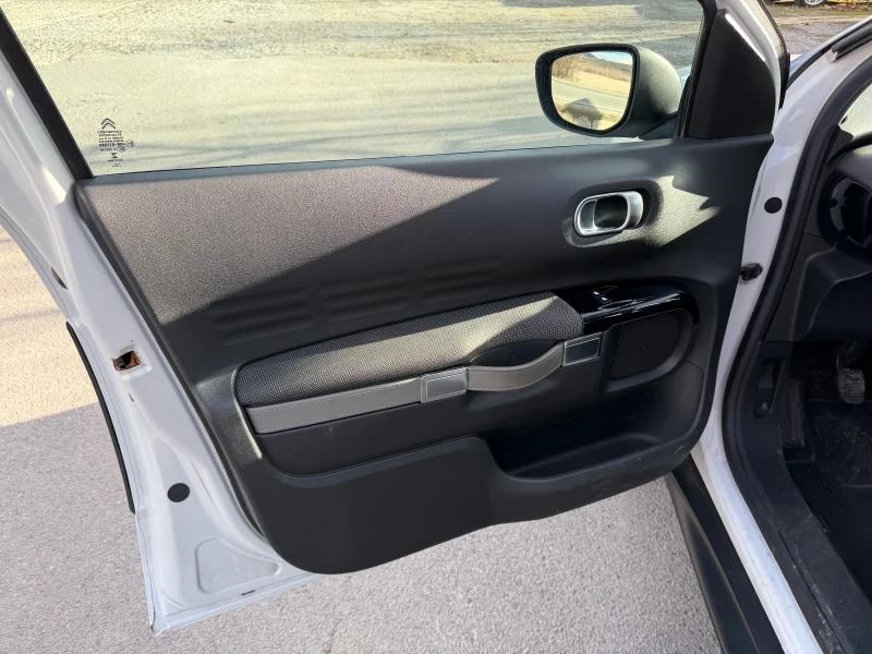 Citroen C4 Cactus 1.6 HDI, снимка 12 - Автомобили и джипове - 52957028