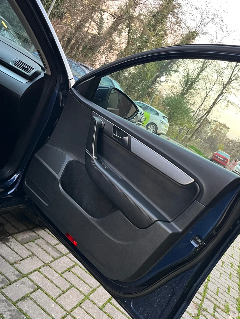 VW Passat 2.0 TDI  Highline, снимка 5 - Автомобили и джипове - 53329149