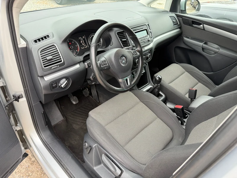 VW Sharan, снимка 9 - Автомобили и джипове - 53477513