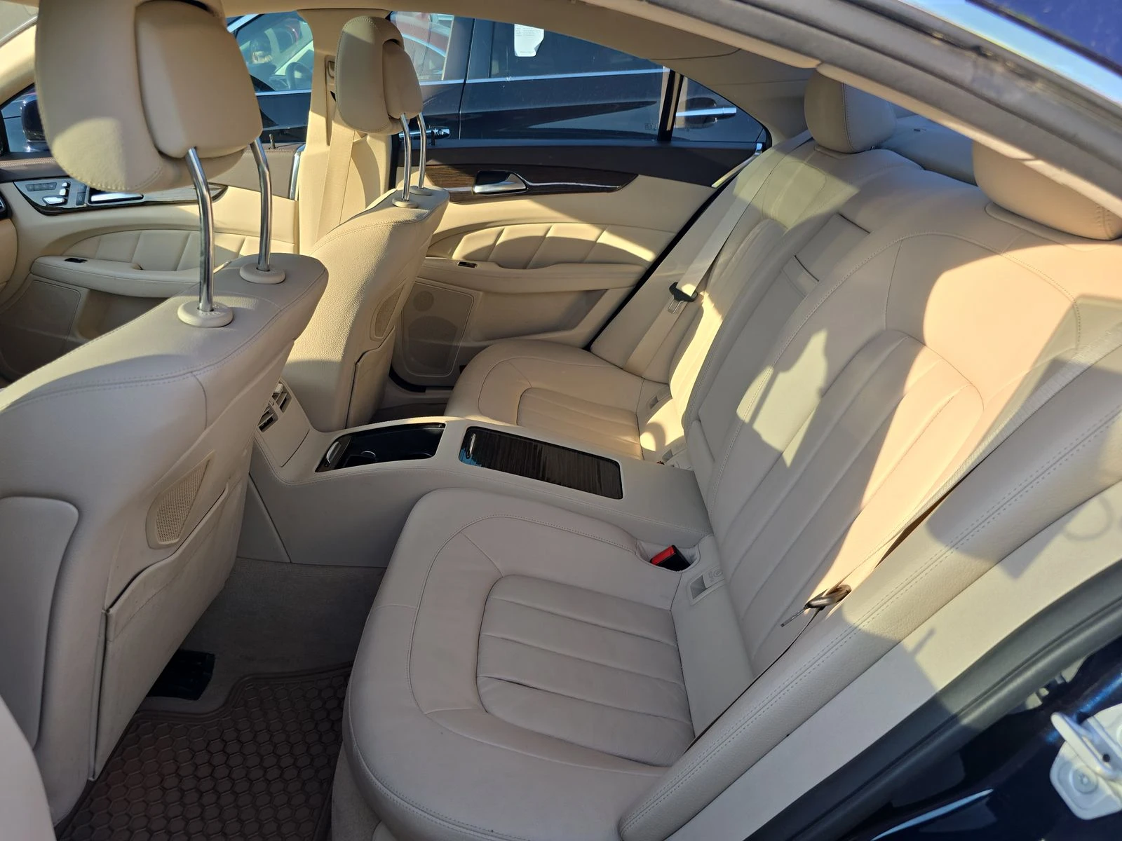 Mercedes-Benz CLS 400 AMG* 4-MATIC* MULTIBEAM - изображение 10