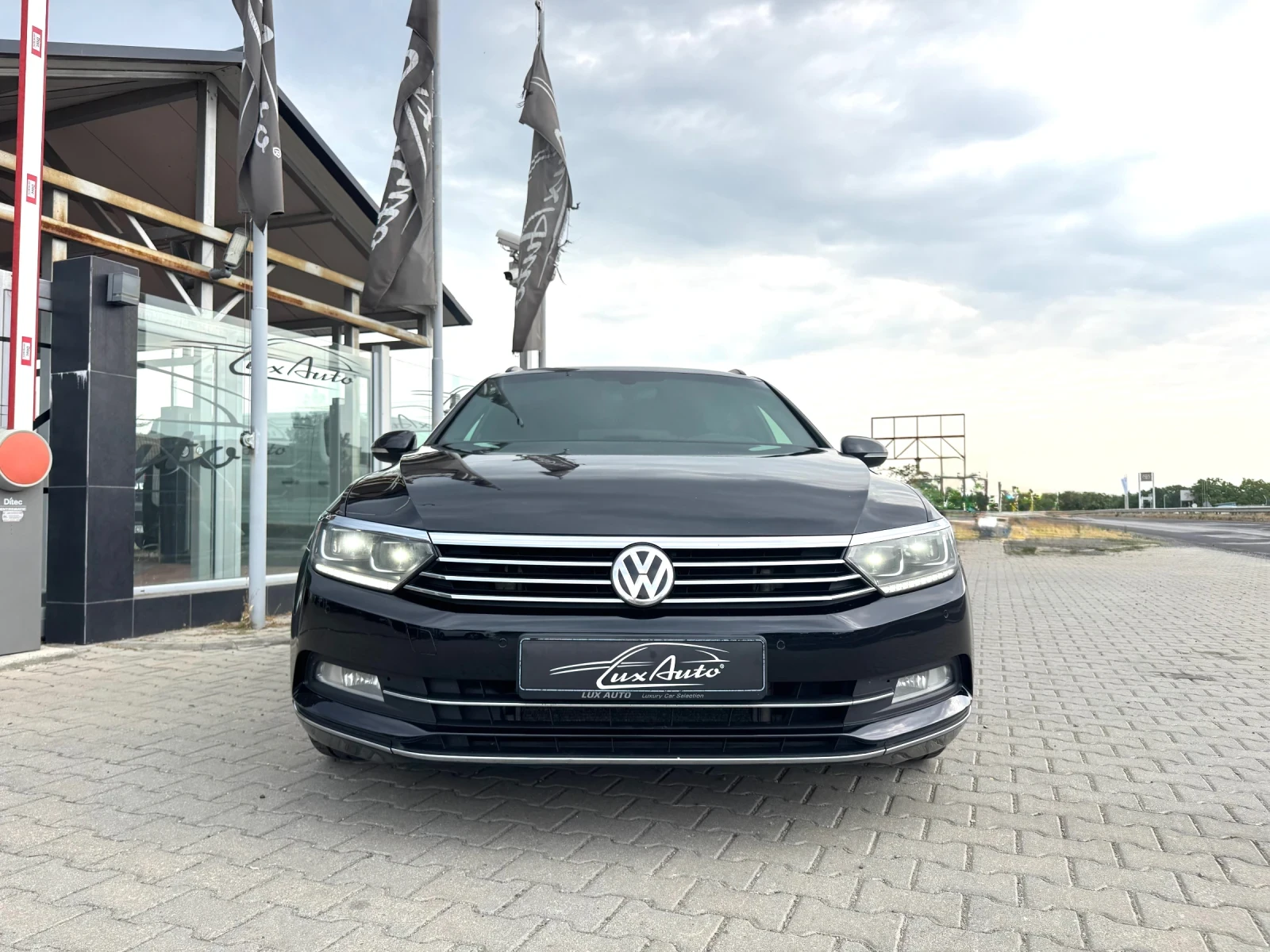 VW Passat 2.0TDI#BITURBO#R-LINE#4MOTION#KEYLESS#DISTRONIC - изображение 3