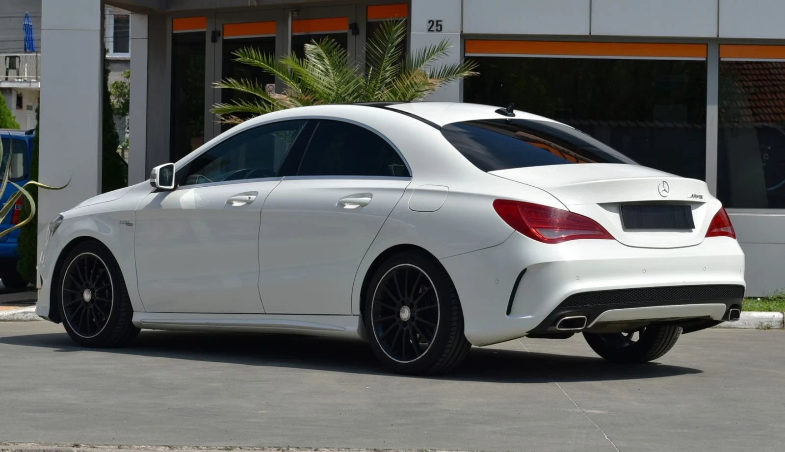 Mercedes-Benz CLA 250 4-Matic AMG - изображение 5