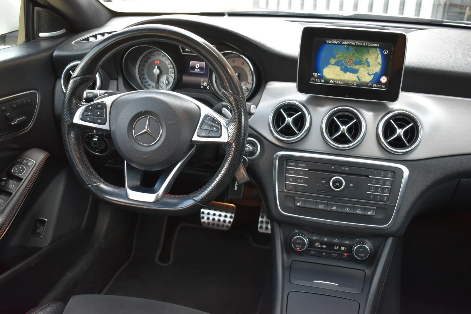 Mercedes-Benz CLA 250 4-Matic AMG - изображение 7
