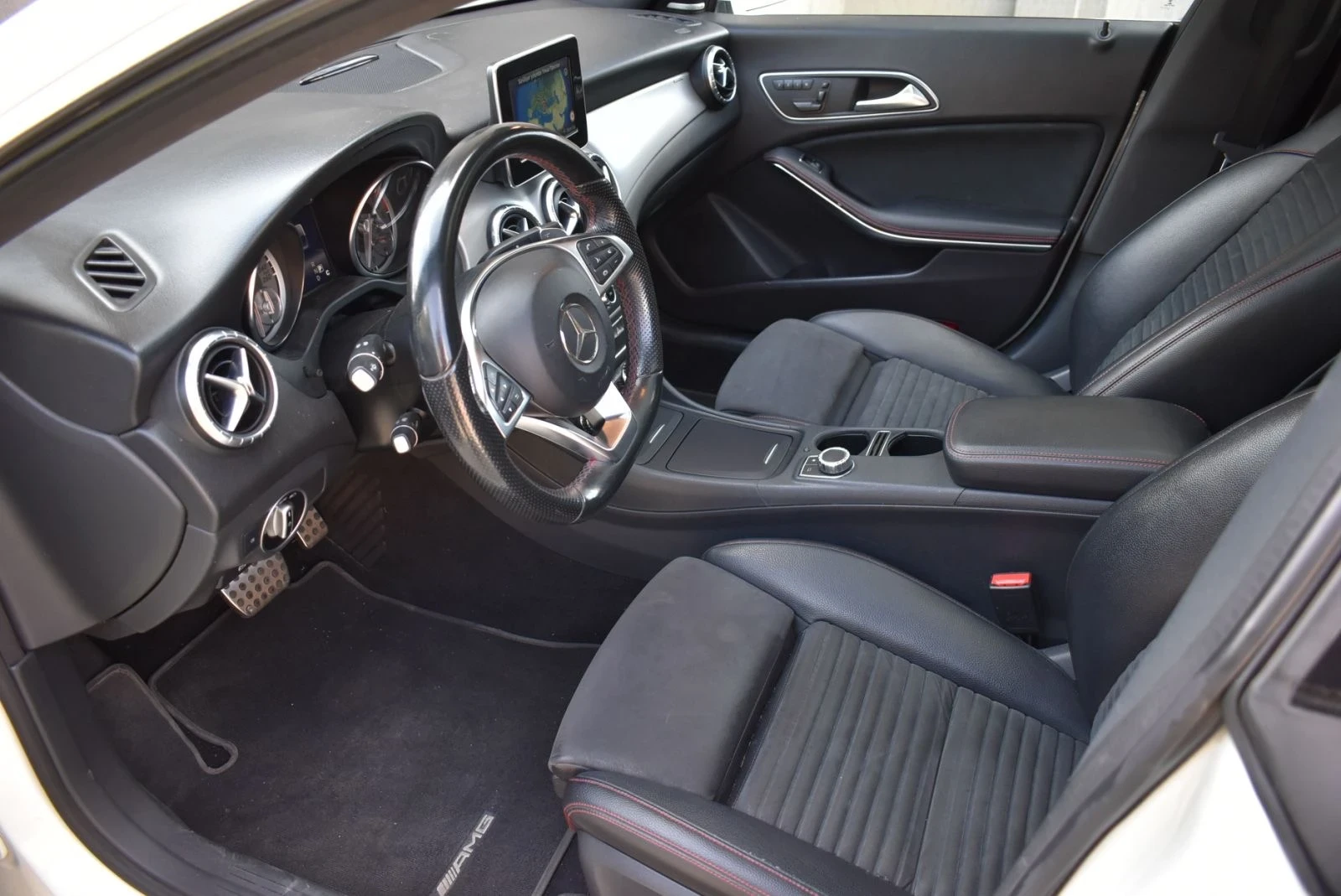 Mercedes-Benz CLA 250 4-Matic AMG - изображение 9